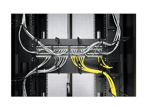 APC BALAIS DE RAILS DE MONTAGE LARGES POUR ARMOIRE NETSHELTER SX