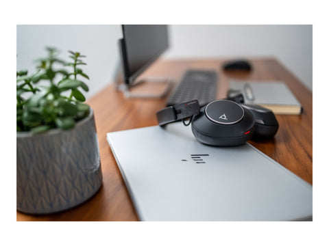 HP Poly Voyager Surround 80 UC USB-C Headset +USB-C/A Adapter