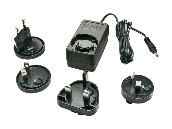 LINDY MC Switching AC Adapter 5VDC3A 3.5/1.35mm Level VI