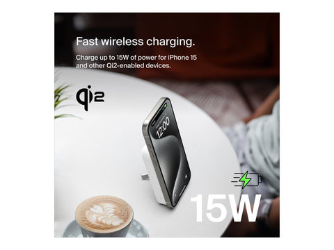 BELKIN 8k Qi2 MagSafe Compatible Powerbank with kickstand