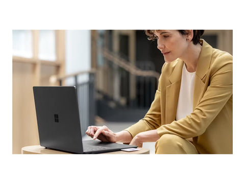 MICROSOFT Surface Laptop 6 - Intel Core Ultra 5 135H - 15p - 8Go - 256Go - W11P - Noir - PC - Ordinateur Portable - AZERTY