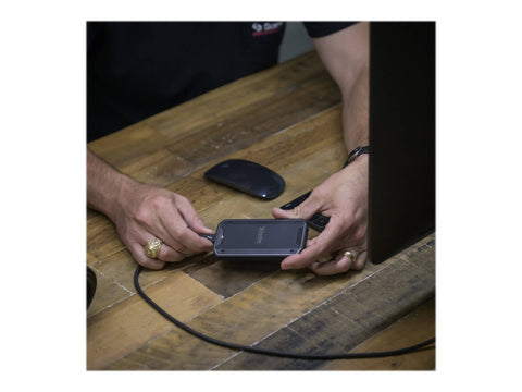 SANDISK Professional Pro G 40 Ultra Rugged 2To SSD upto 2700Mo/s R 1900Mo/s W IP68 4000Lbs Crush Resistance 5Y Warranty