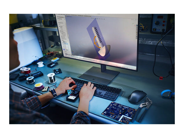 HP Workstation Z1 G9 Tour Intel Core i7-14700 16GB DDR5 512GB SSD W11P 3/3/3