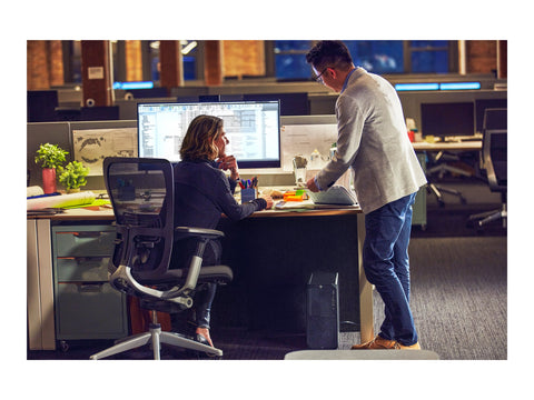 HP Workstation Z2 G9 Tour Intel Core i7-14700 32GB 1TB SSD ZTurbo RTX 2000 ada 16GB 3/3/3 SmartBuy